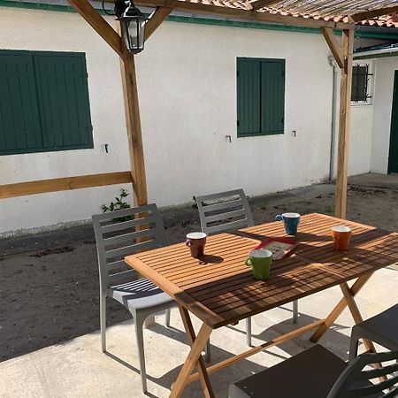 St Georges De Didonne - Agreable Petite Maison Avec Cour - 1 Chambre 생죠지드디돈느 외부 사진